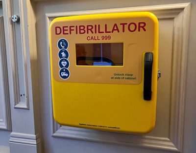 Defibrillator AED